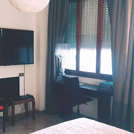 Δωμάτια σε οικογενειακή κατοικία A Casa Di Marco *